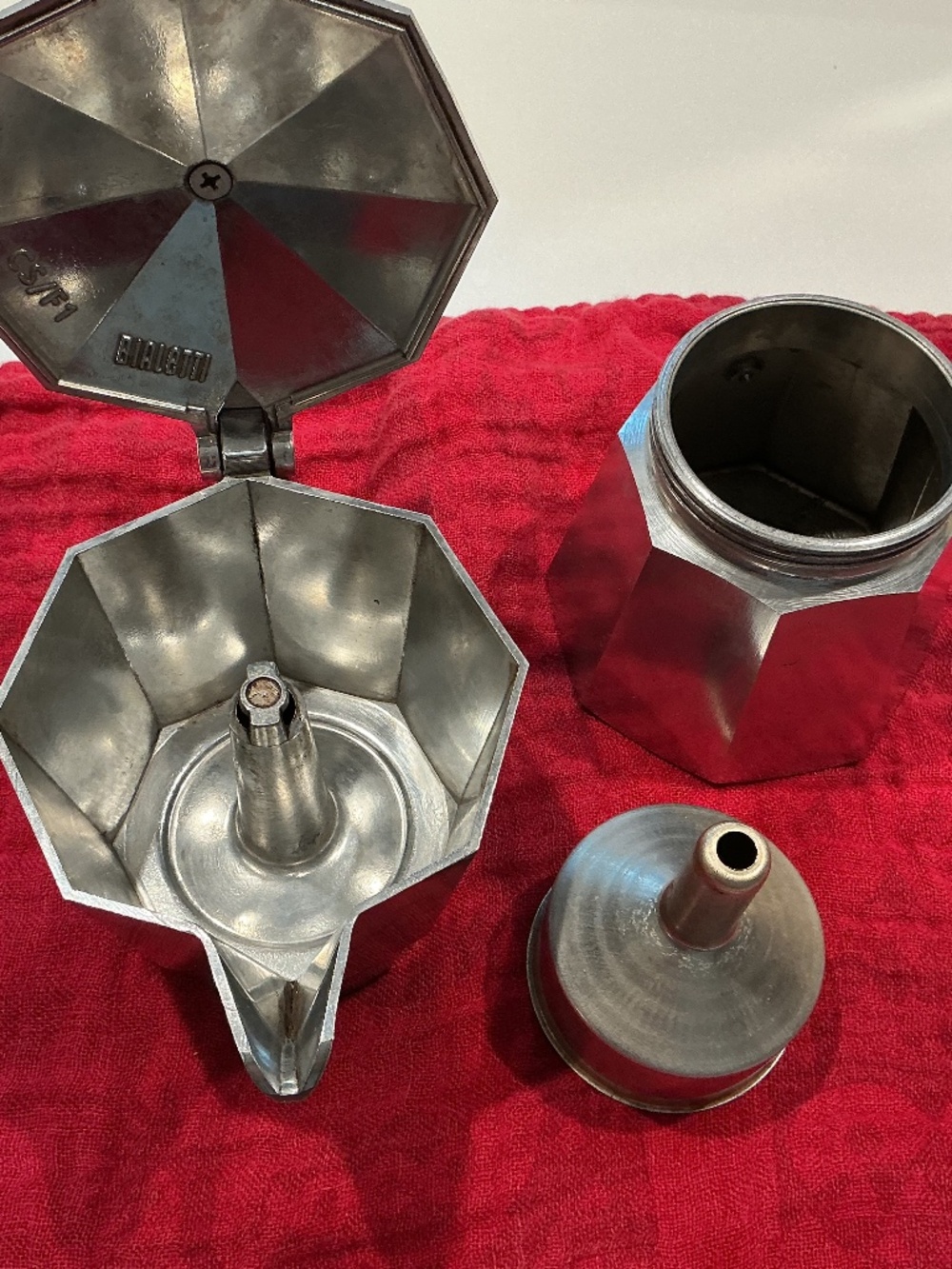 Bialetti Moka Stovetop Espresso Maker Six Cup Excellent Condition - Picture 7 of 8